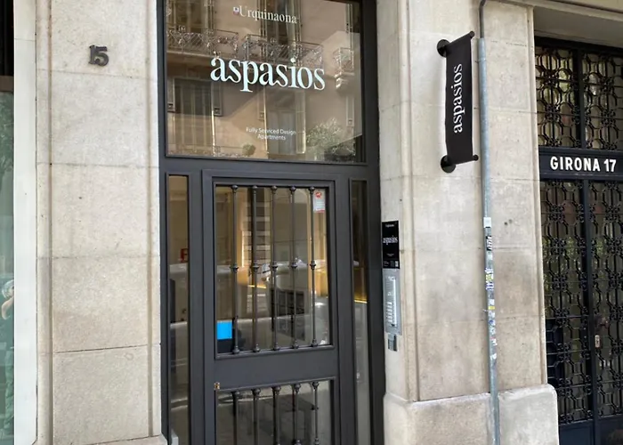 Aspasios Urquinaona Apartman *