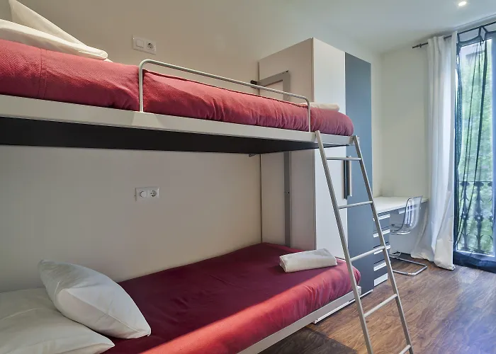 Aspasios Urquinaona Apartman *