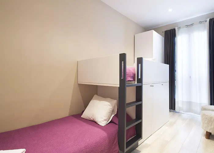 Aspasios Urquinaona Apartman *