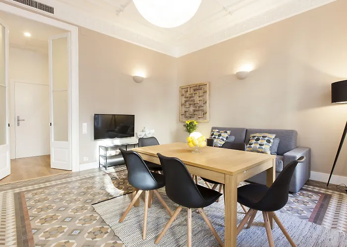 Aspasios Urquinaona Apartman *