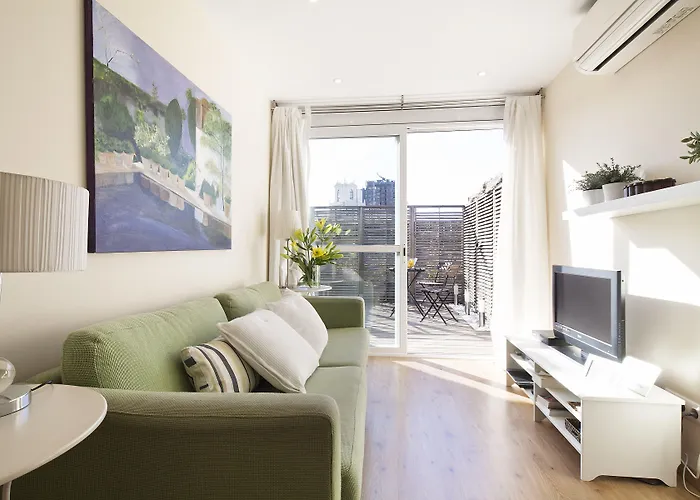 Aspasios Urquinaona Apartman *