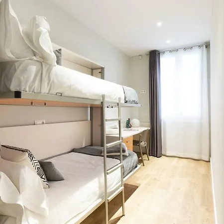 Aspasios Urquinaona Apartment