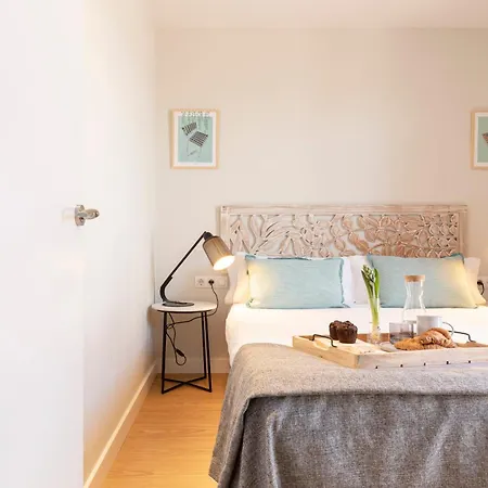 Aspasios Urquinaona Apartment