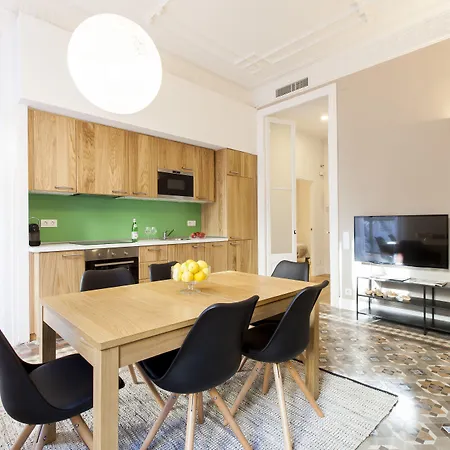 Aspasios Urquinaona * Barcelona