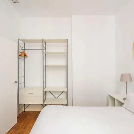 Aspasios Urquinaona Apartament