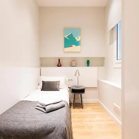 Aspasios Urquinaona Apartment