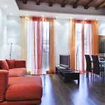 Aspasios Urquinaona Design Apartamento *
