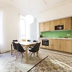 Aspasios Urquinaona Apartmán *
